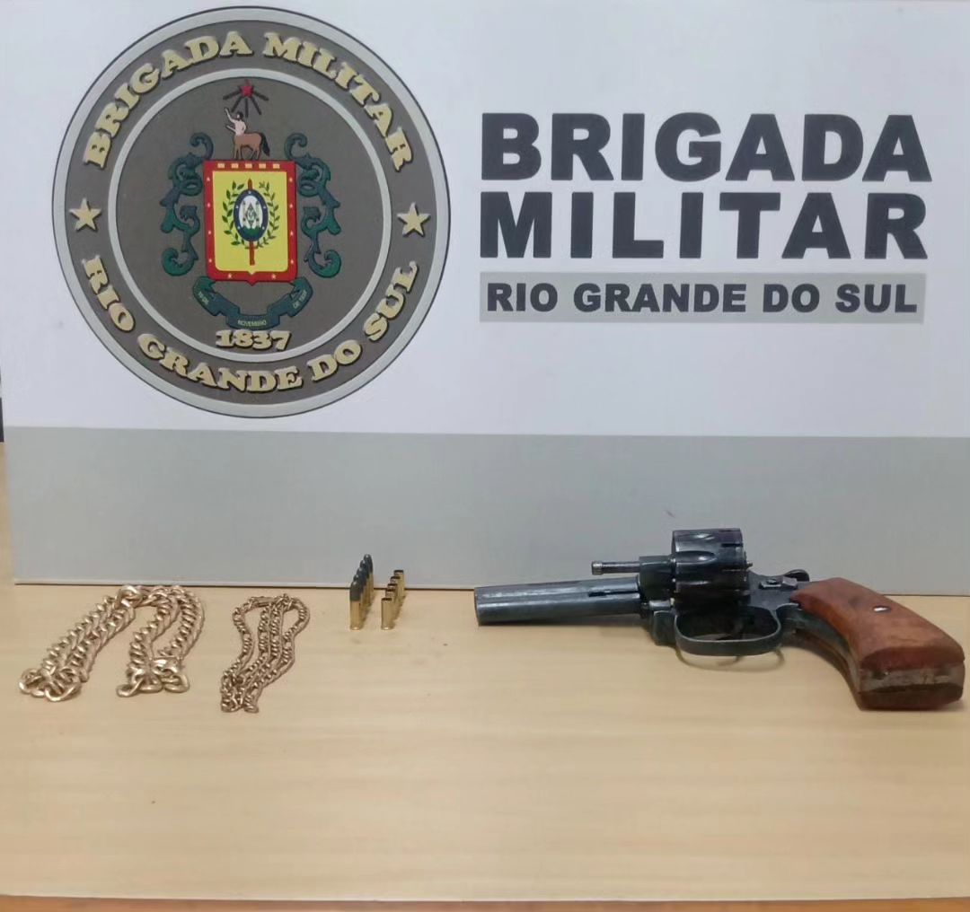 Capa Brigada Militar prende homem em Tenente Portela