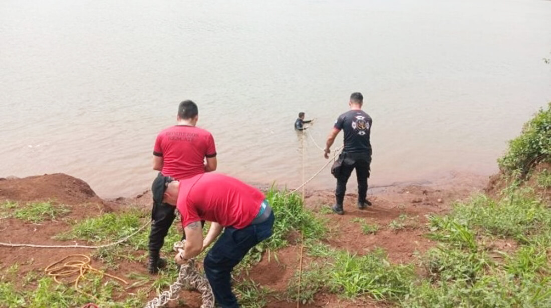 Capa Após três dias de buscas, foi encontrado corpo de adolescente que estava desaparecido no rio Uruguai