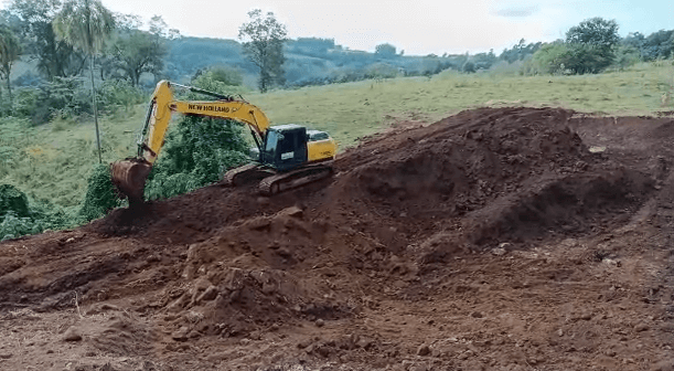 Capa Alpestre: iniciou a execução da escavação de açudes referente ao Programa Avançar na Agropecuária e no Desenvolvimento Rural