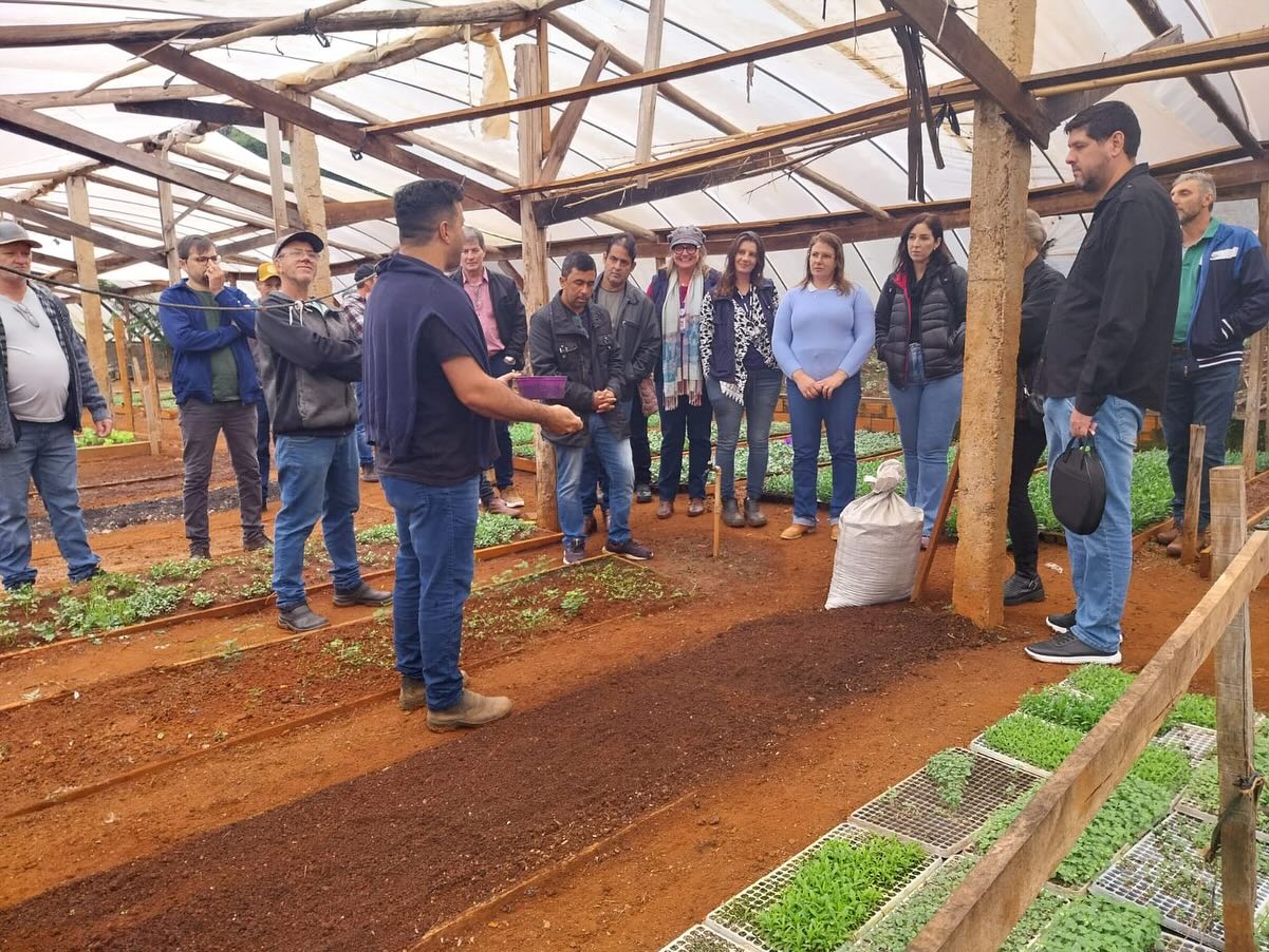 Capa Ronda Alta recebe visita técnica durante curso de paisagismo da EMATER-RS/ Ascar