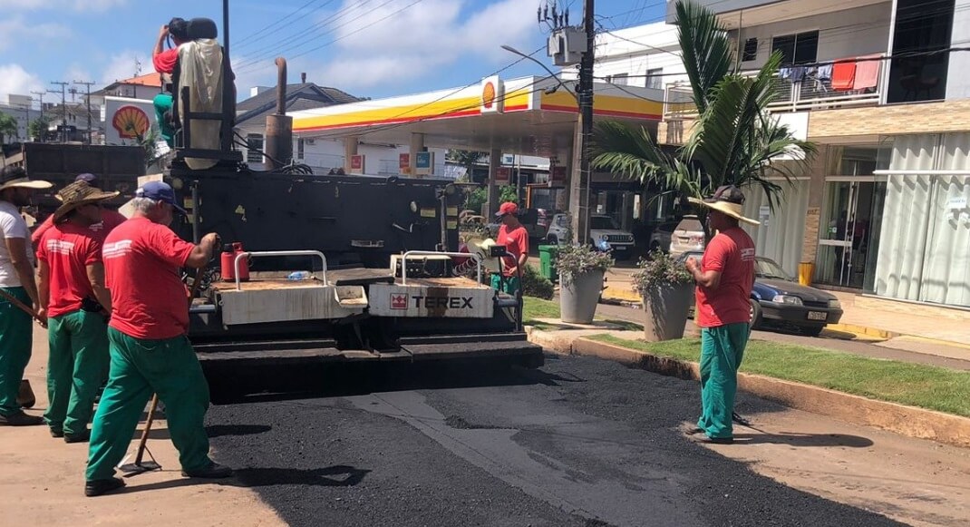Capa Ametista do Sul: administração realiza pavimentação em vias urbanas