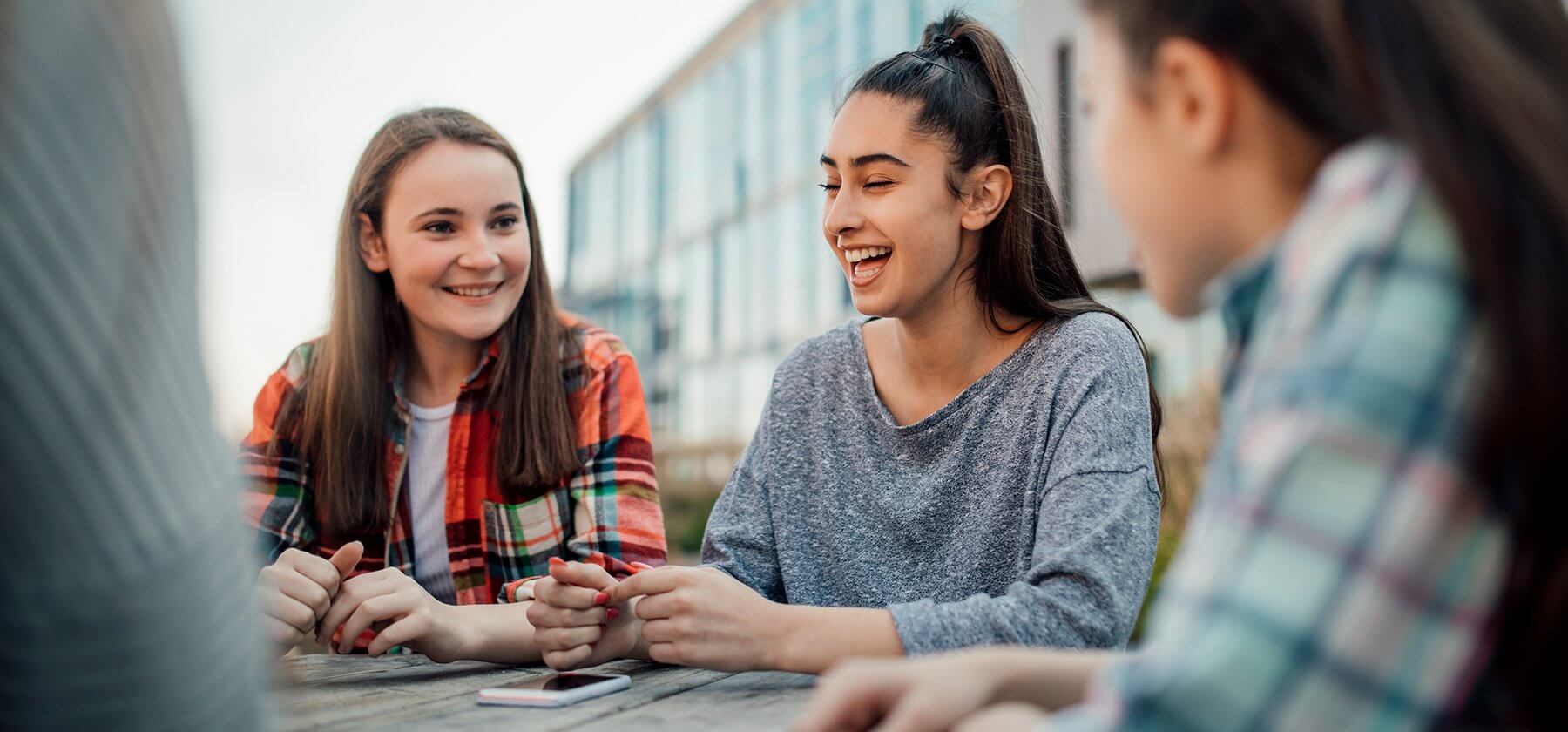 Capa Estado abre inscrições para escolas da Rede Estadual interessadas em ofertar Ensino Médio em Tempo Integral a partir de 2026