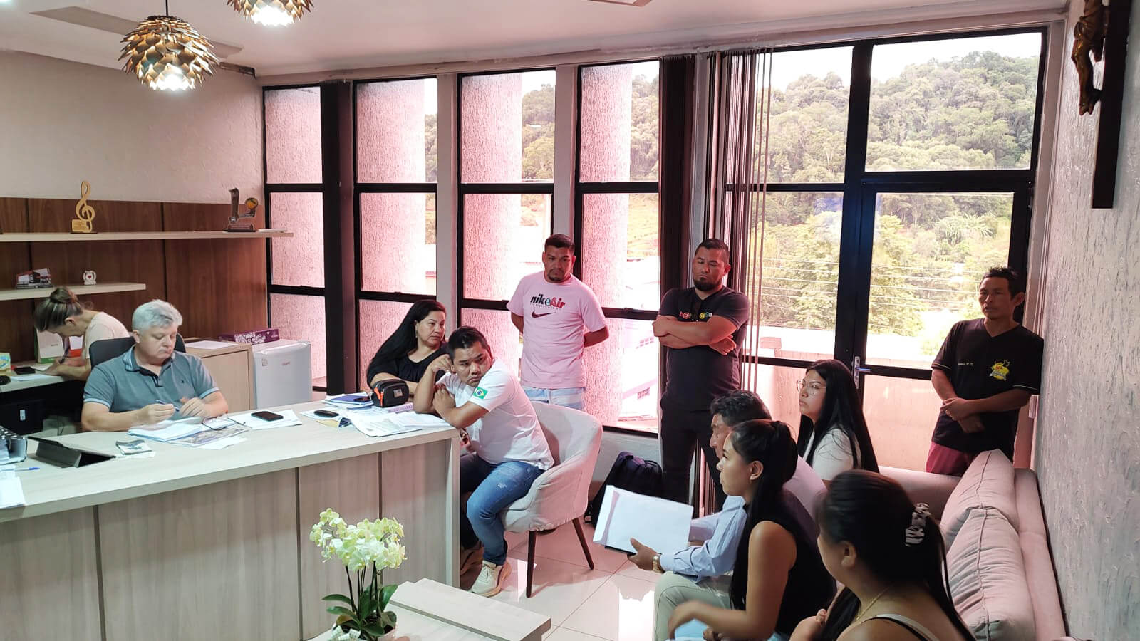 Capa Prefeito Gilson De Carli recebe comunidade indígena e representantes da SESAI