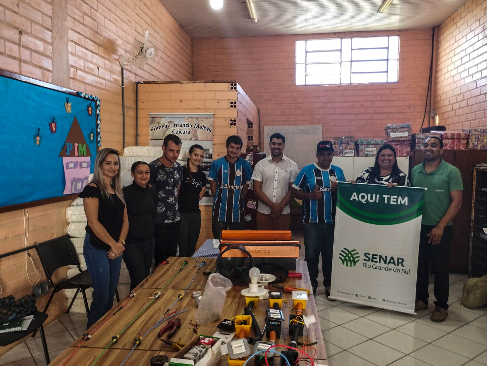 Capa Caiçara: Secretaria de Assistência Social e SENAR concluem curso para capacitação de eletricistas