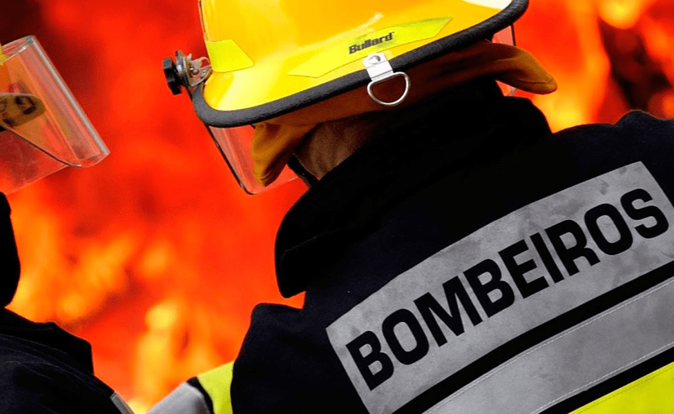 Capa Incêndio destrói residência no interior de Condor