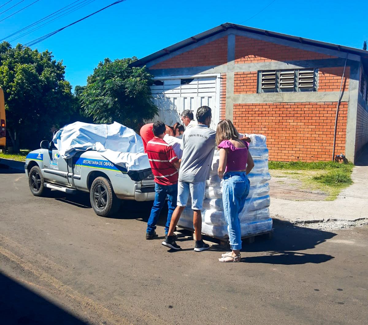 Capa Garimpeiros da região do Médio Alto Uruguai recebem cestas básicas da SEDES