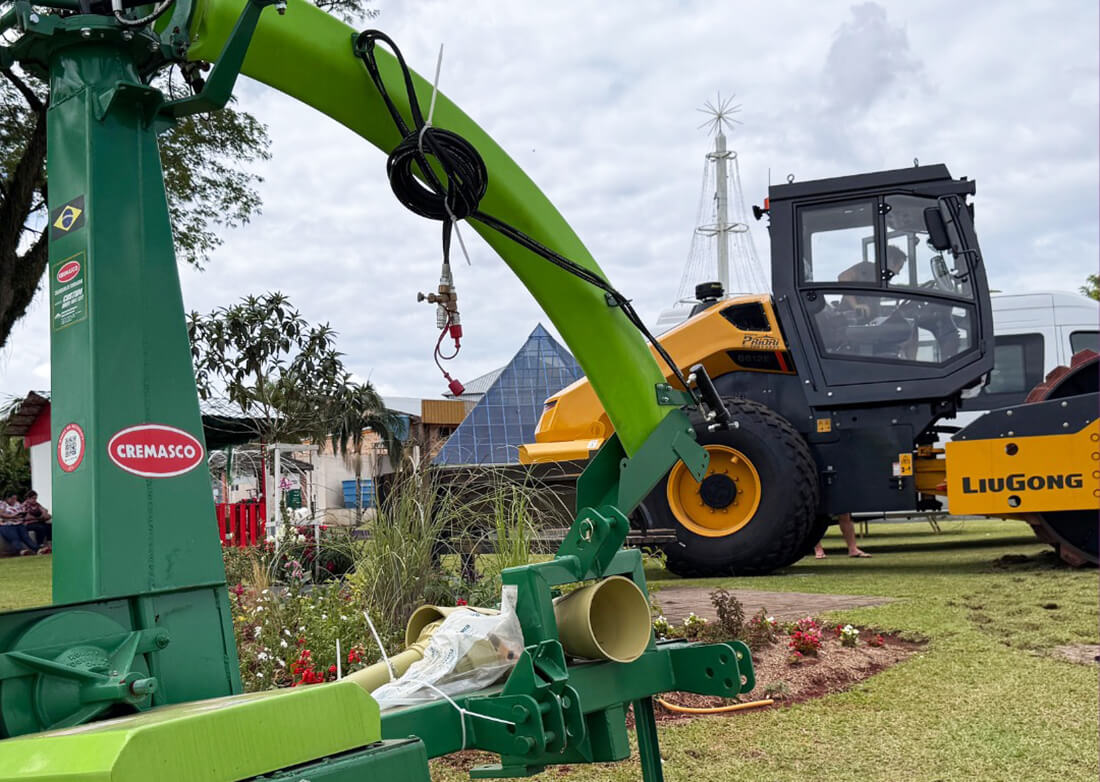 Capa Ametista do Sul recebe equipamentos para agricultura e infraestrutura rural