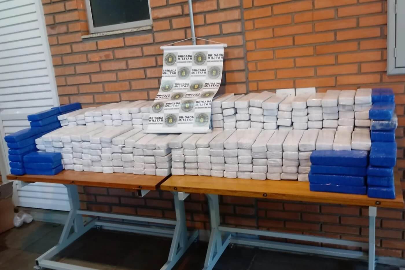 Capa Brigada Militar apreende mais de 320 quilos de maconha dentro de caminhão em Nonoai