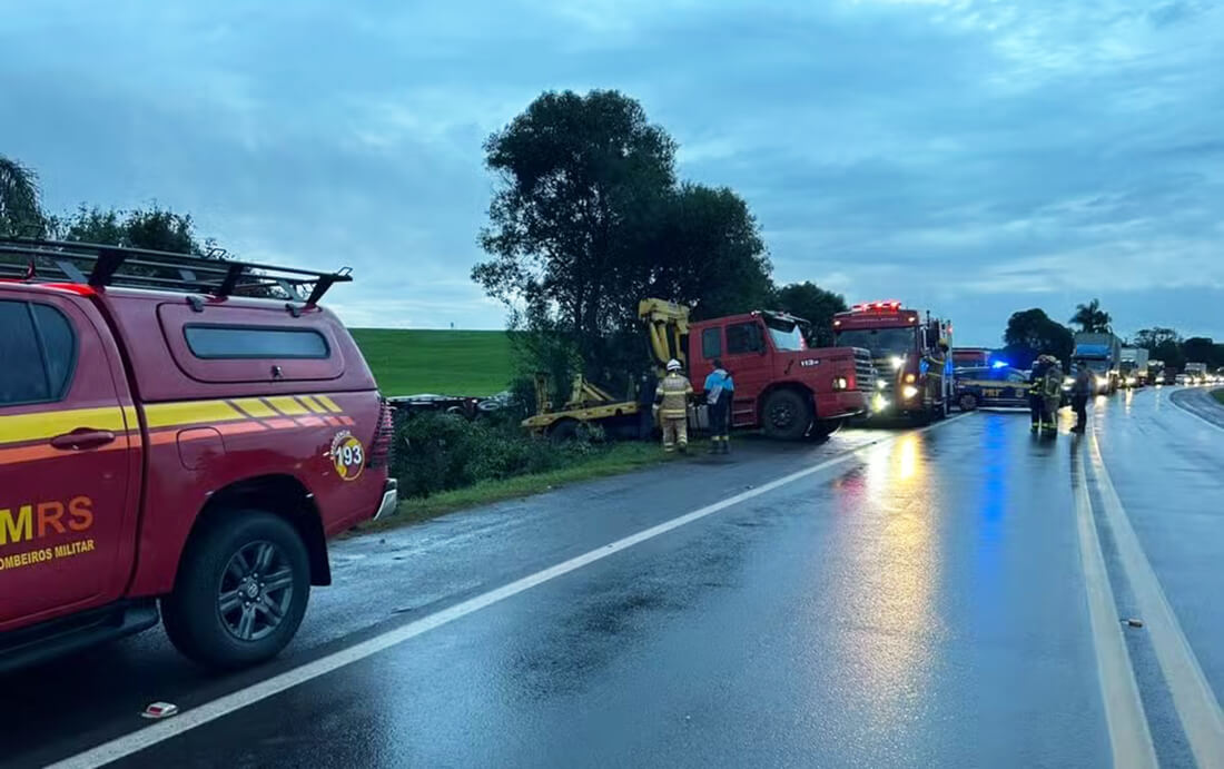 Capa Colisão frontal na BR-158 em Cruz Alta deixa três mortos