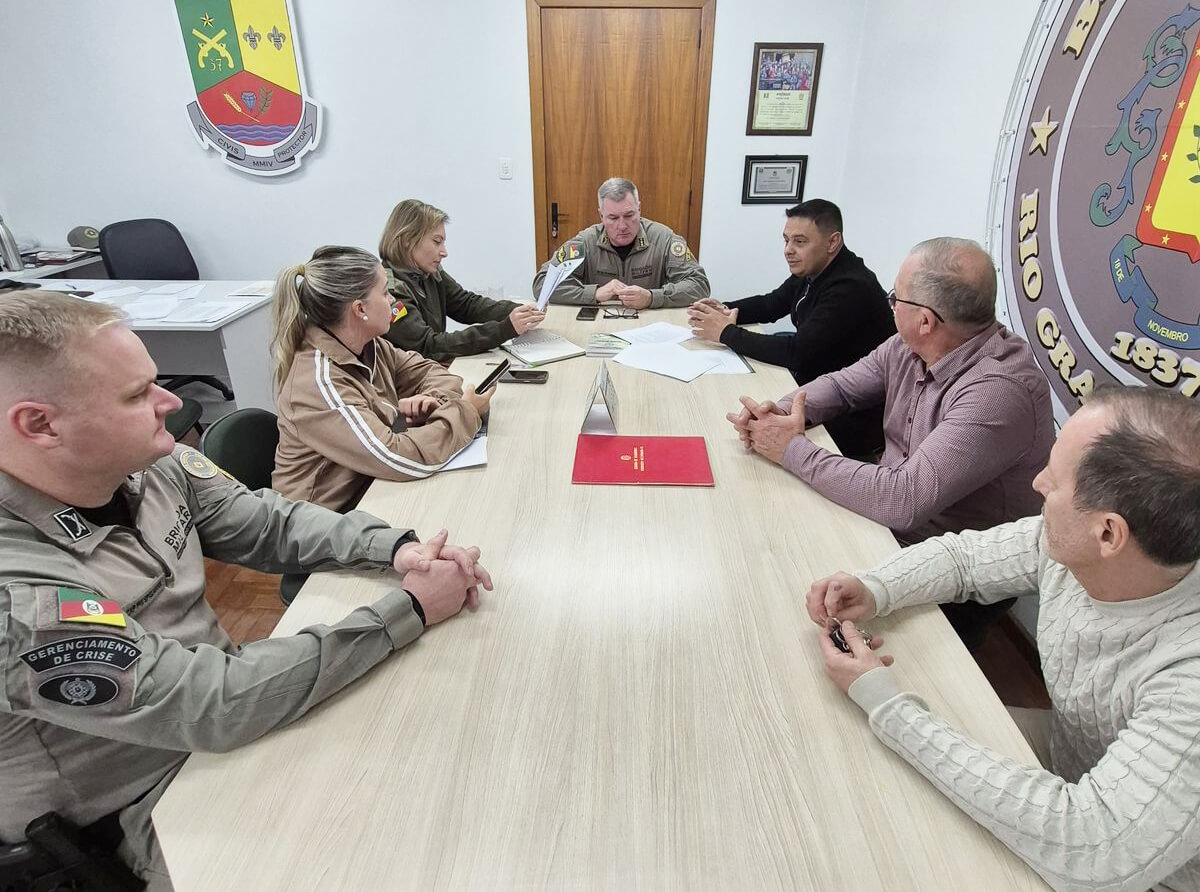 Capa Poder Legislativo e Brigada Militar discutem regulação de veículos elétricos em Frederico Westphalen