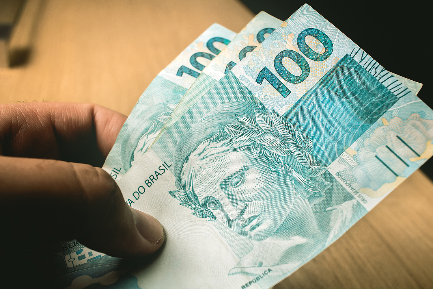 Capa INSS paga nesta quinta-feira a primeira parcela do 13º salário
