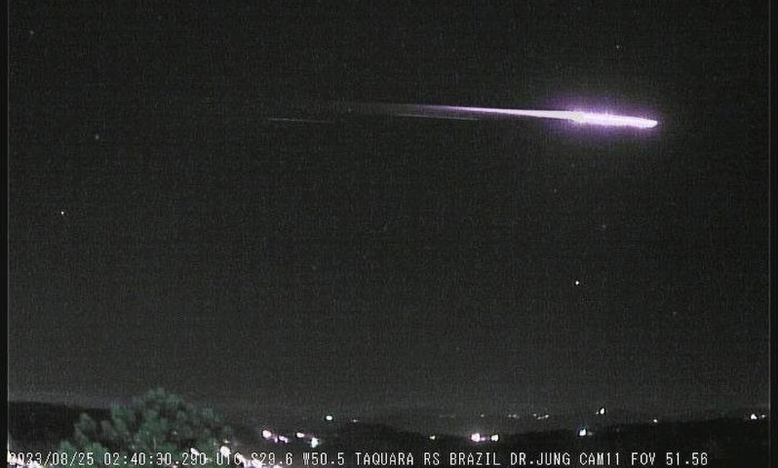 Capa Lixo espacial cruza o céu e é registrado em várias cidades gaúchas