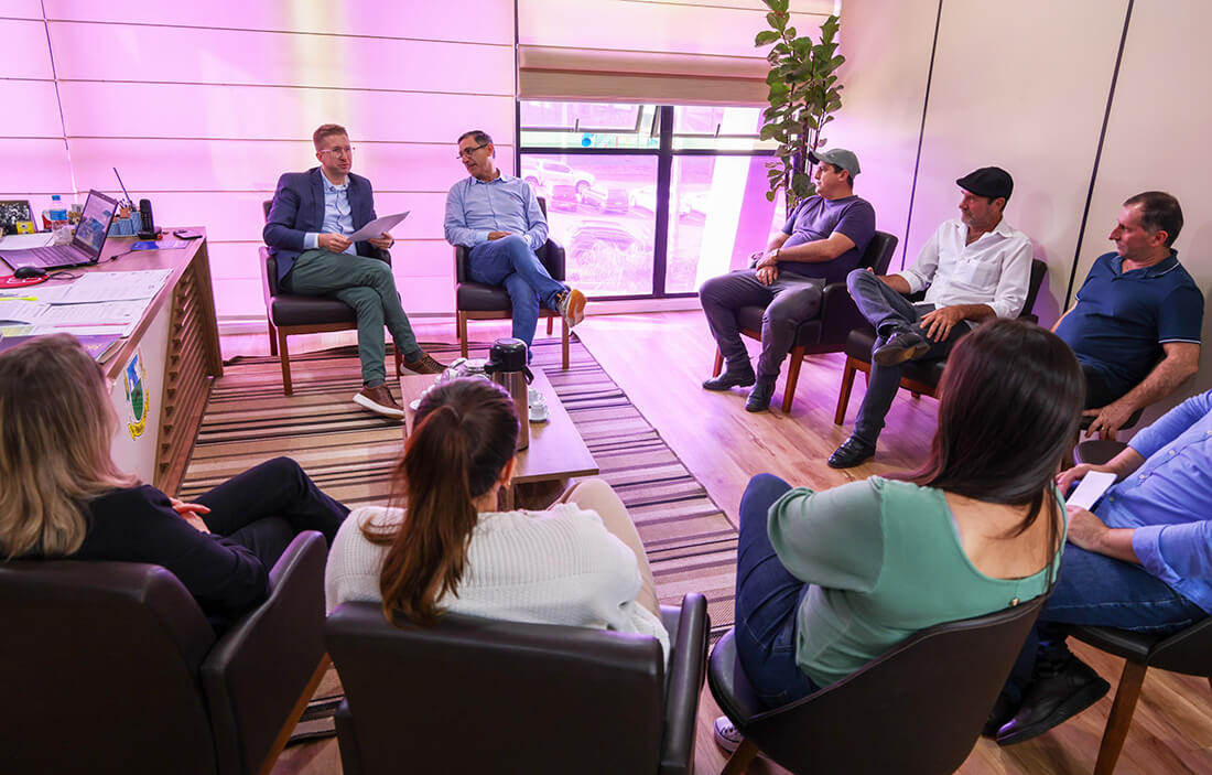 Capa Prefeito Luiz Carlos Pinto Ribeiro recebe a vista do Secretário de Desenvolvimento Social Beto Fantinel