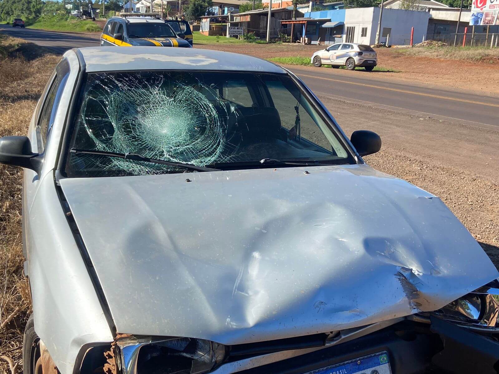 Capa Seberi: Colisão entre carro e motocicleta na BR 386