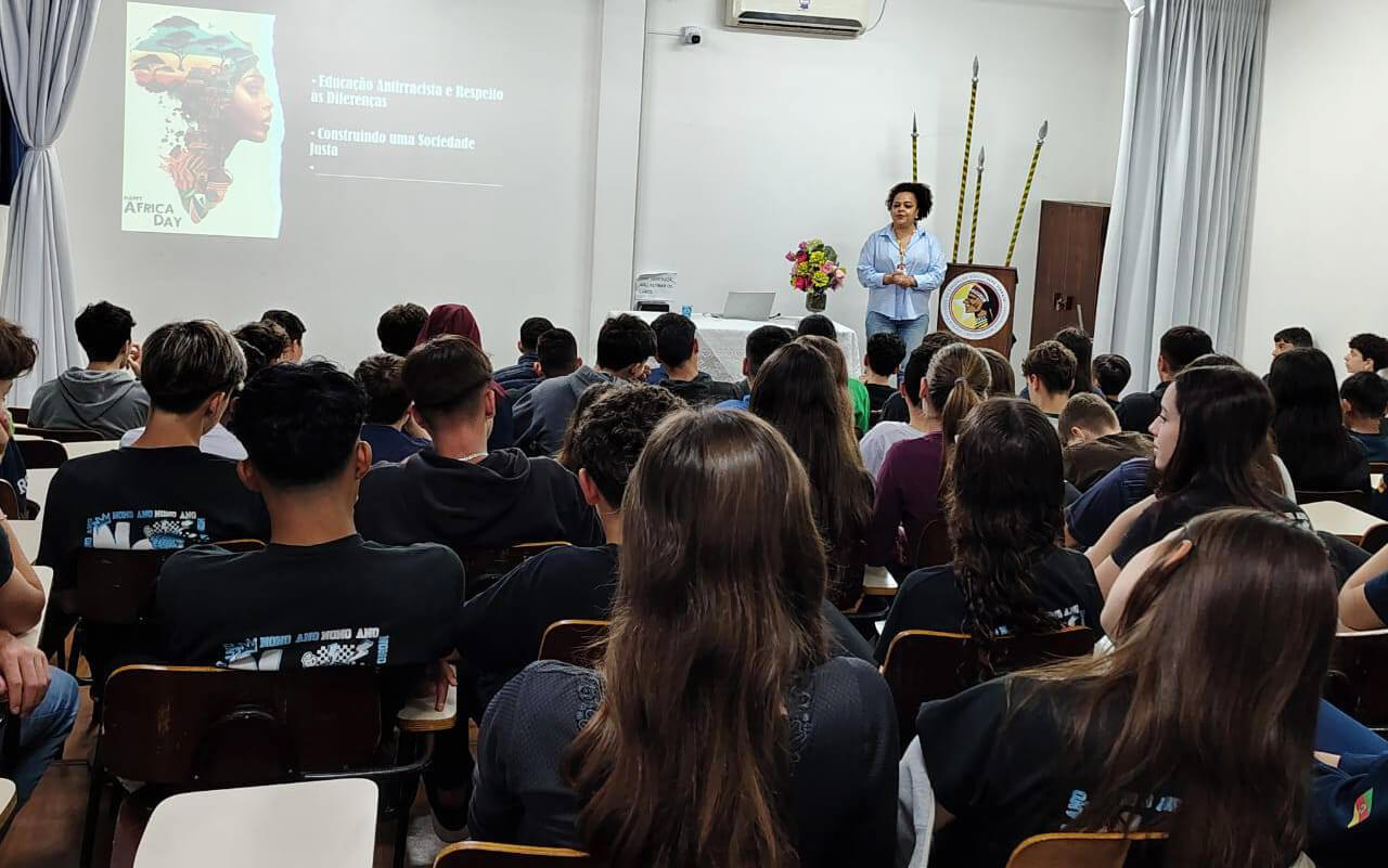 Capa Escola Sepé Tiaraju promove palestra sobre Educação Antirracista com a 20ª CRE