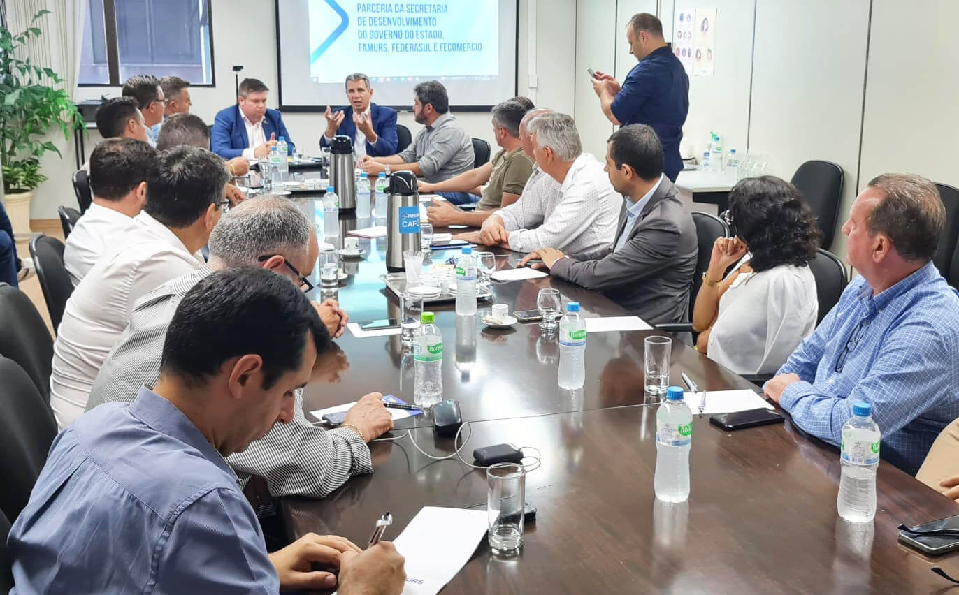 Capa Amuceleiro, Famurs e Estado discutem ações conjuntas para potencializar o desenvolvimento regional