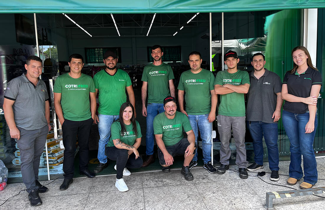 Capa Sexta Pet da Cotrifred em Vicente Dutra atrai a comunidade com cuidados e promoções
