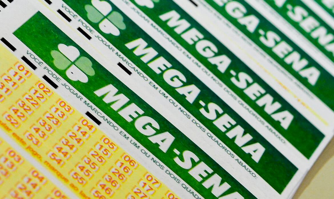 Capa Mega-Sena sorteia hoje prêmio estimado em R$ 50 milhões