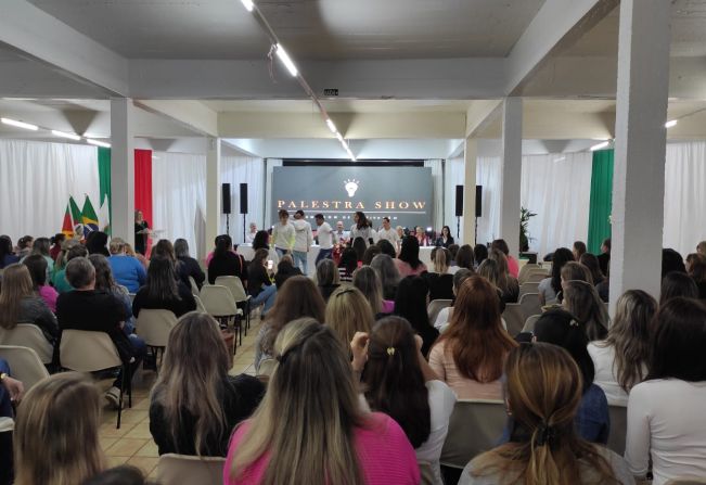 Capa Tenente Portela: município realizou II Seminário Regional de Educação