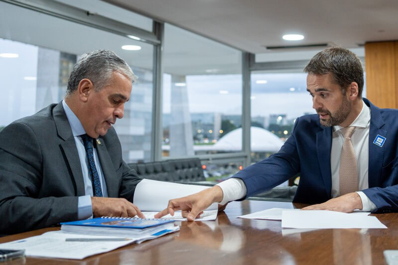 Capa Leite entrega demandas ao governo federal para combate à estiagem