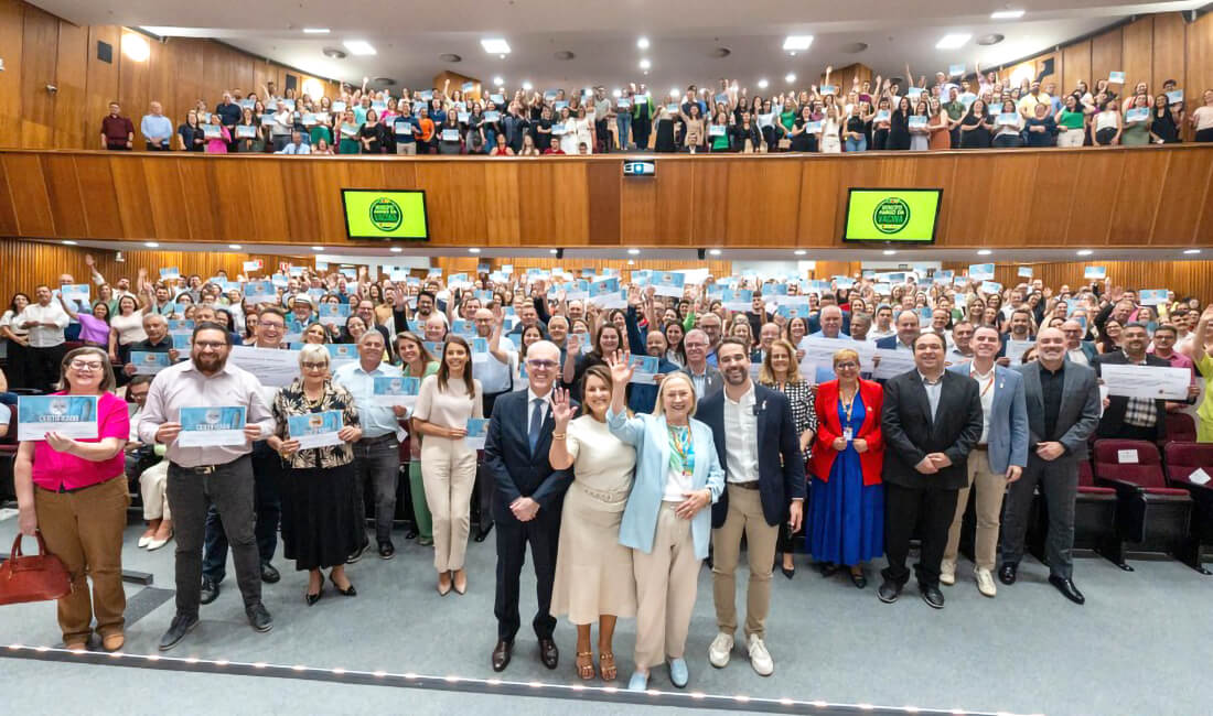 Capa Pinhal recebe o selo ouro Município Amigo da Vacina