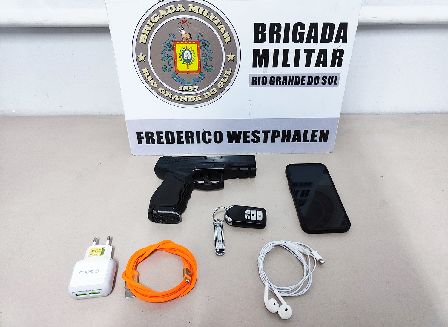 Capa Brigada Militar prende em Iraí suspeito de roubo de veículo
