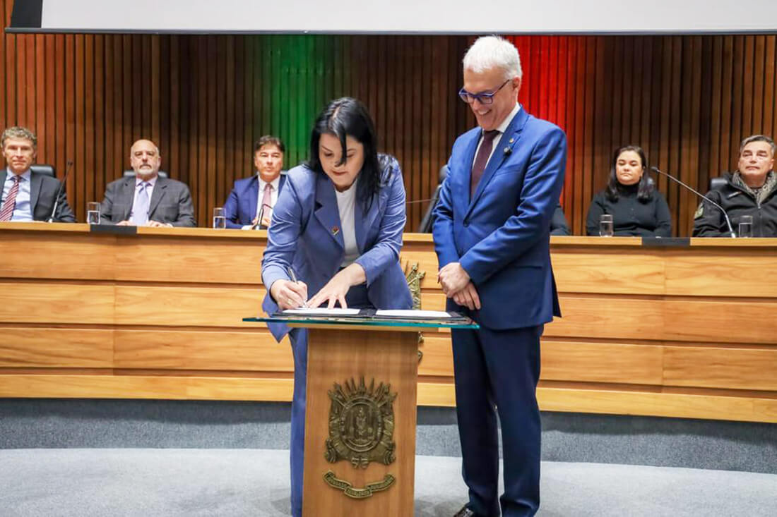 Capa Ministério Público e Famurs firmam parceria para levar inteligência artificial aos municípios gaúchos