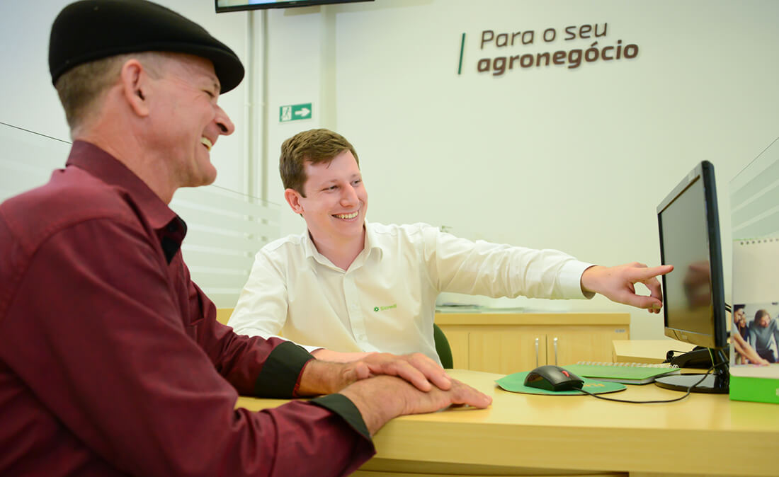 Capa Sicredi atinge R$ 18,6 bilhões em crédito no Plano Safra e anuncia aumento para o próximo ciclo