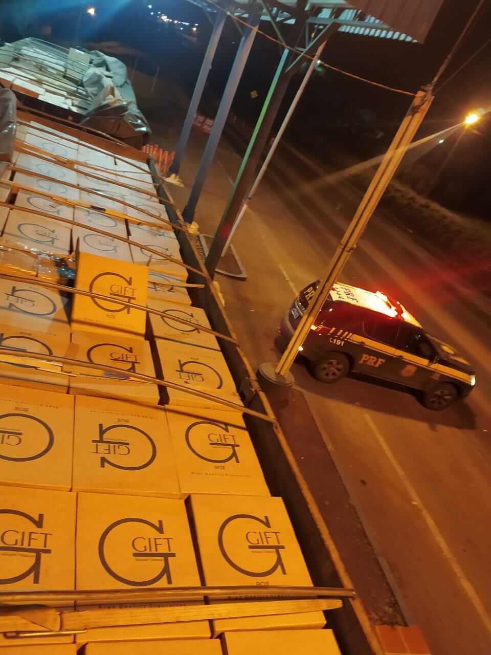 Capa Seberi: carga milionária de cigarros é apreendida