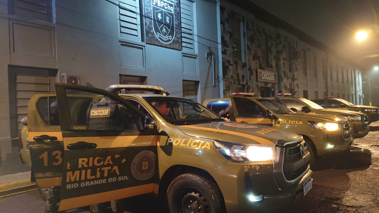 Capa Megaoperação interestadual cumpre 320 ordens judiciais contra núcleo de facção criminosa com atuação em Santa Catarina