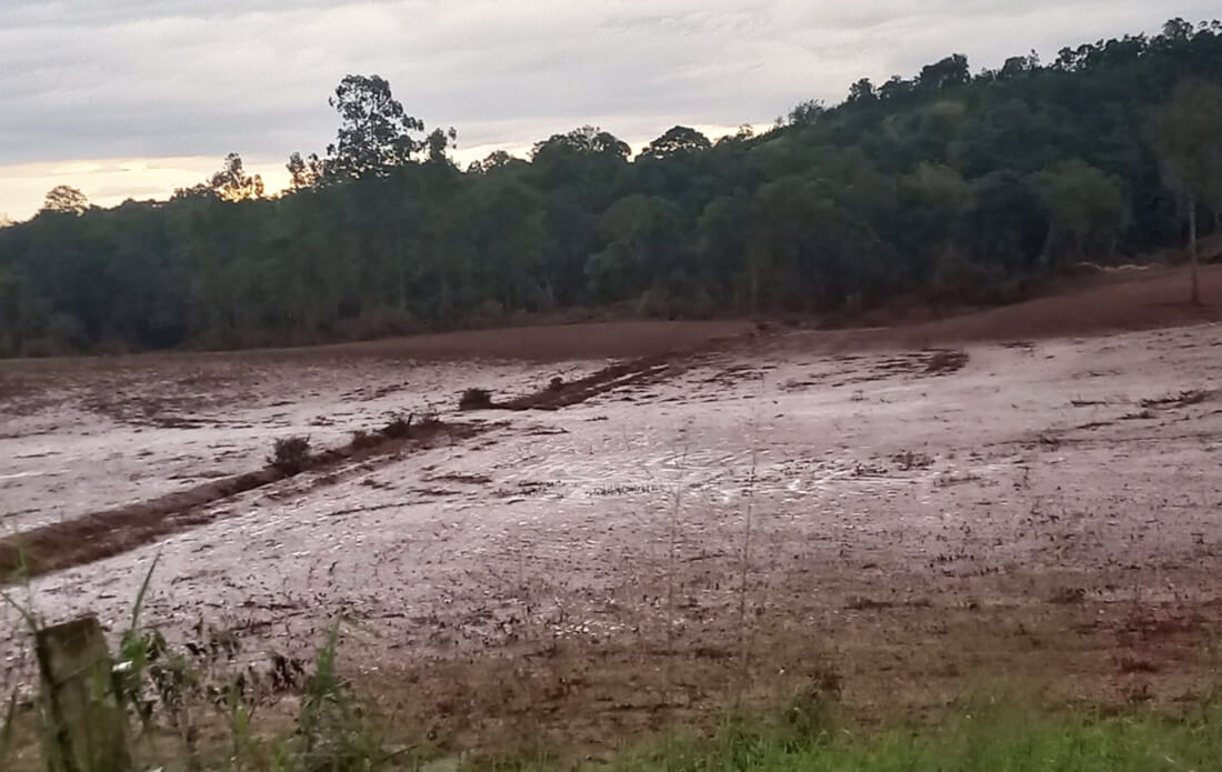 Capa Seguem os trabalhos de recuperação nas estradas tingidas pelas chuvas no interior de FW