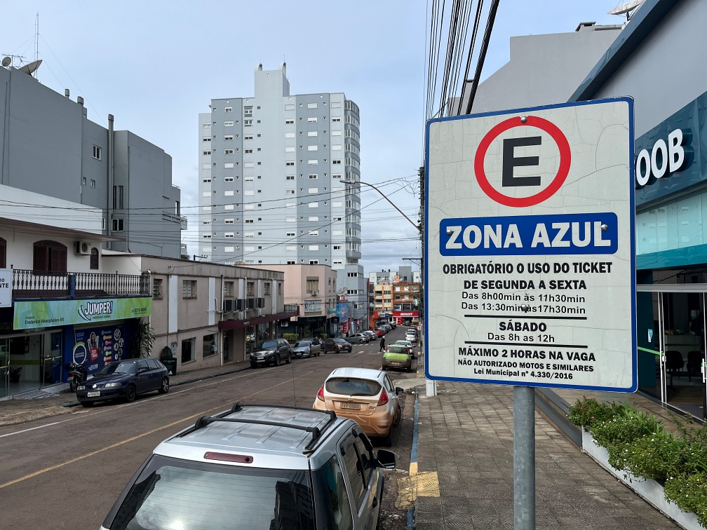 Capa Prefeitura de FW comunica rompimento de contrato com empresa responsável pela gestão do estacionamento rotativo