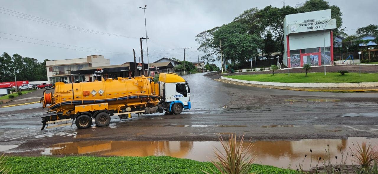 Capa AMZOP busca construção urgente de trevo em entroncamento na BR 386 em Osvaldo Cruz