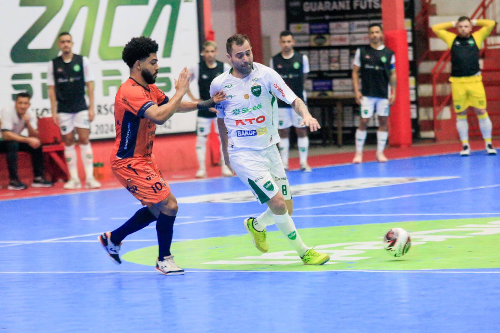 Capa Guarani Futsal vai atrás da primeira vitória em Horizontina