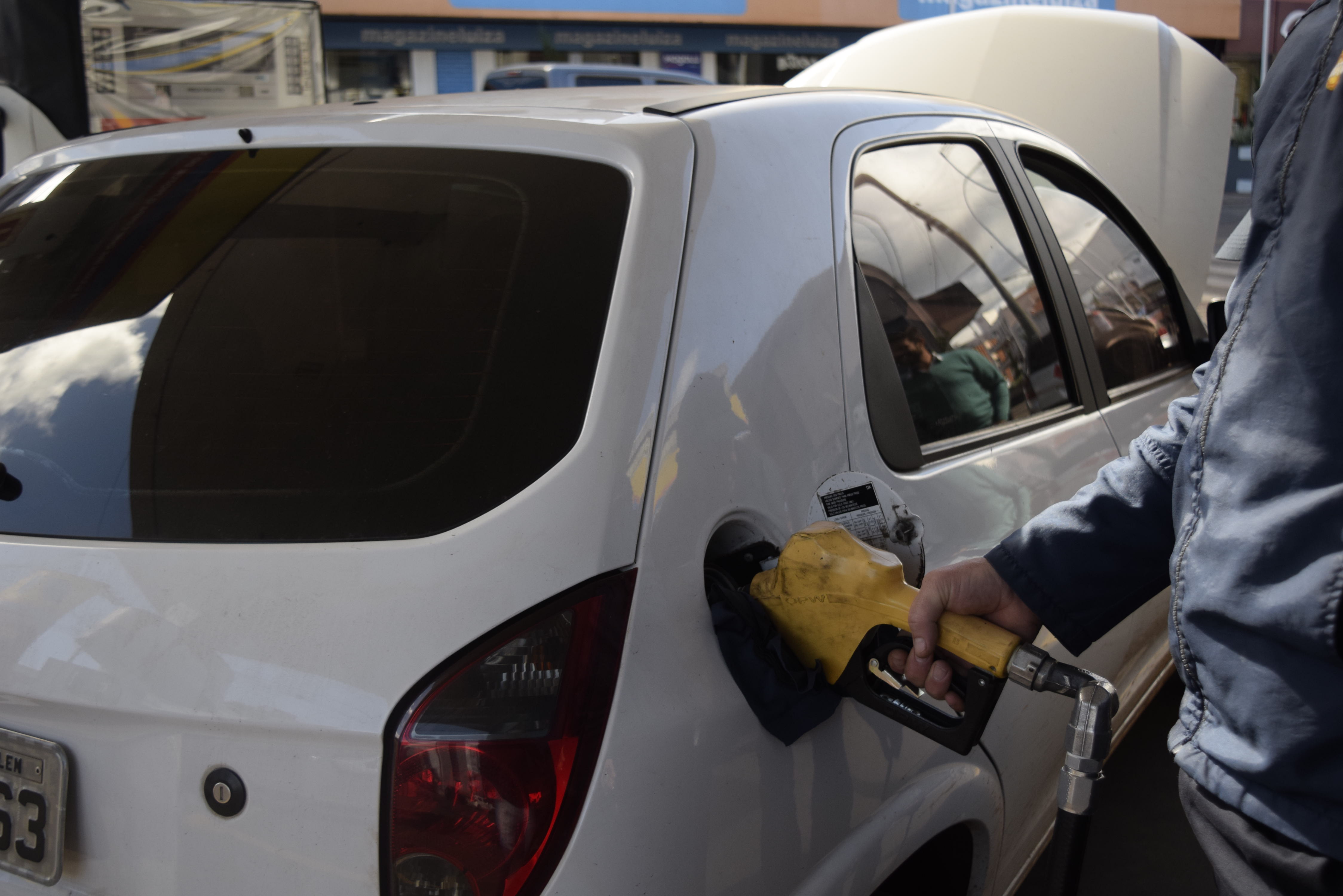 Capa Petrobras reduz preços da gasolina para as distribuidoras