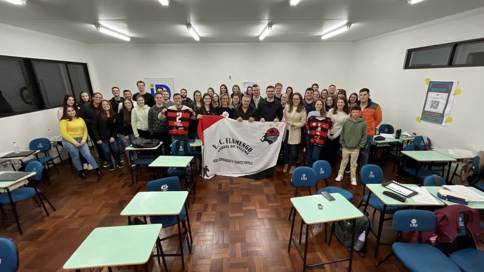 Capa Projeto de extensão com a URI/FW tem mais uma etapa realizada