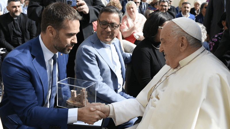 Capa Governador convida Papa Francisco para celebrar os 400 anos das missões jesuíticas no Rio Grande do Sul em 2026