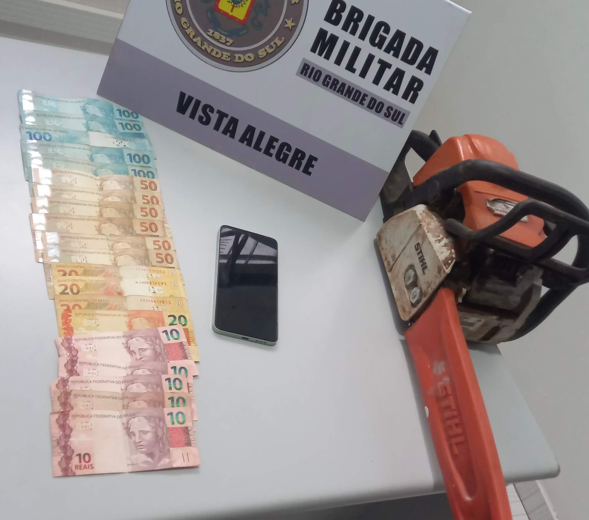 Capa Brigada Militar faz nova apreensão de dinheiro e material de campanha em Vista Alegre