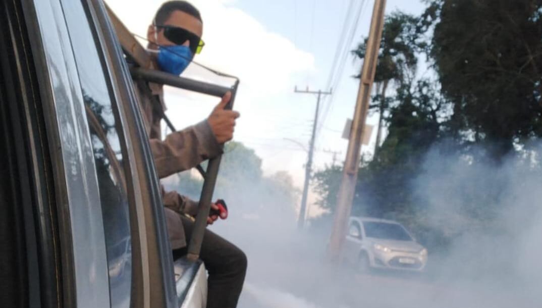 Capa Ametista do Sul: realizado fumacê para combater o mosquito da dengue