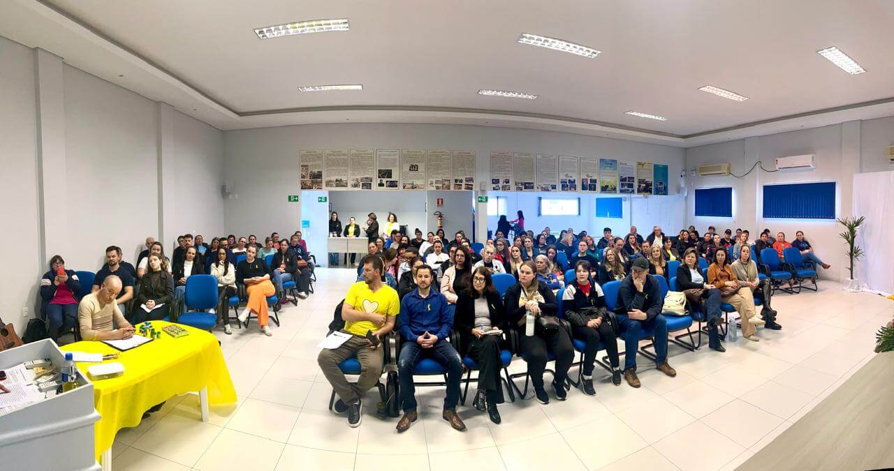 Capa Três Passos encerra Setembro Amarelo com "Roda de Conversa – É Preciso Saber Viver"