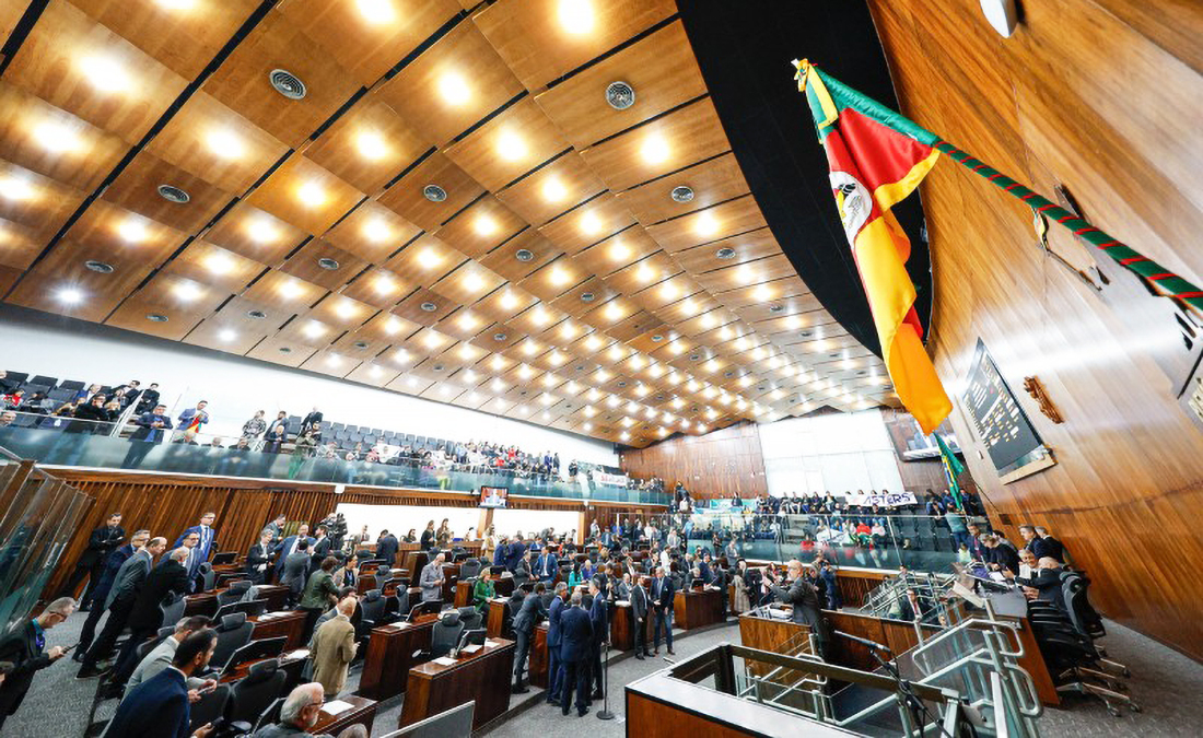 Capa Assembleia aprova projeto de reestruturação de carreiras do funcionalismo