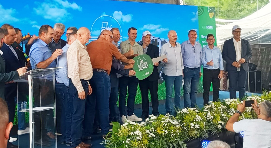 Capa Taquaruçu do Sul recebe novas máquinas para infraestrutura e agricultura via programa federal