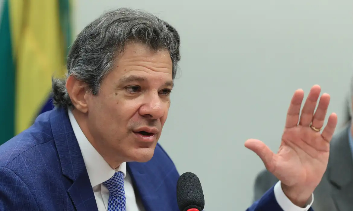 Capa Haddad destaca plano de contingência contra tarifaço norte-americano