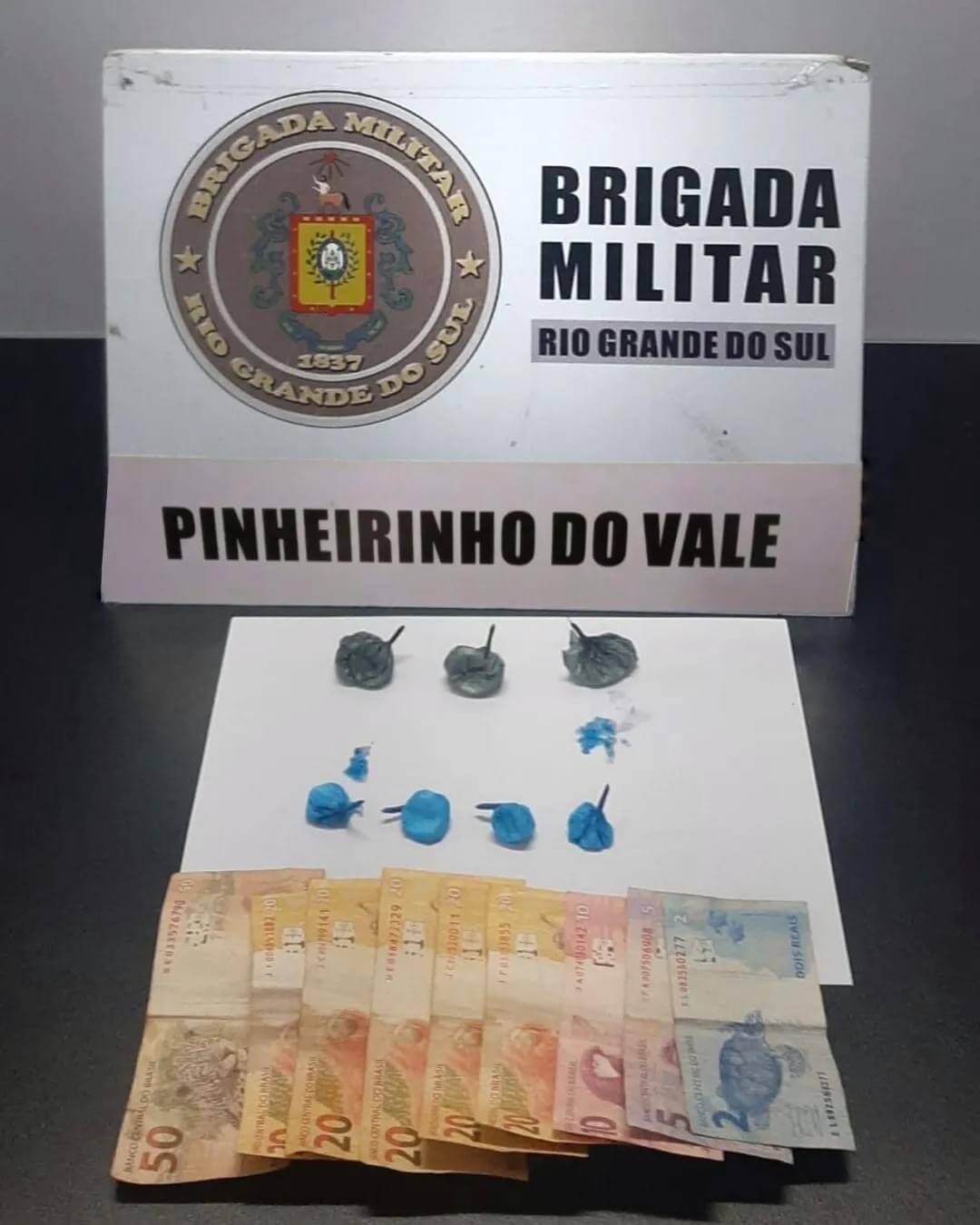 Capa Brigada Militar prende homem por tráfico de drogas em Pinheirinho do Vale