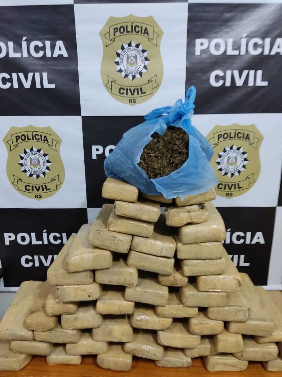 Capa Dois homens são presos por tráfico de drogas em Três Passos