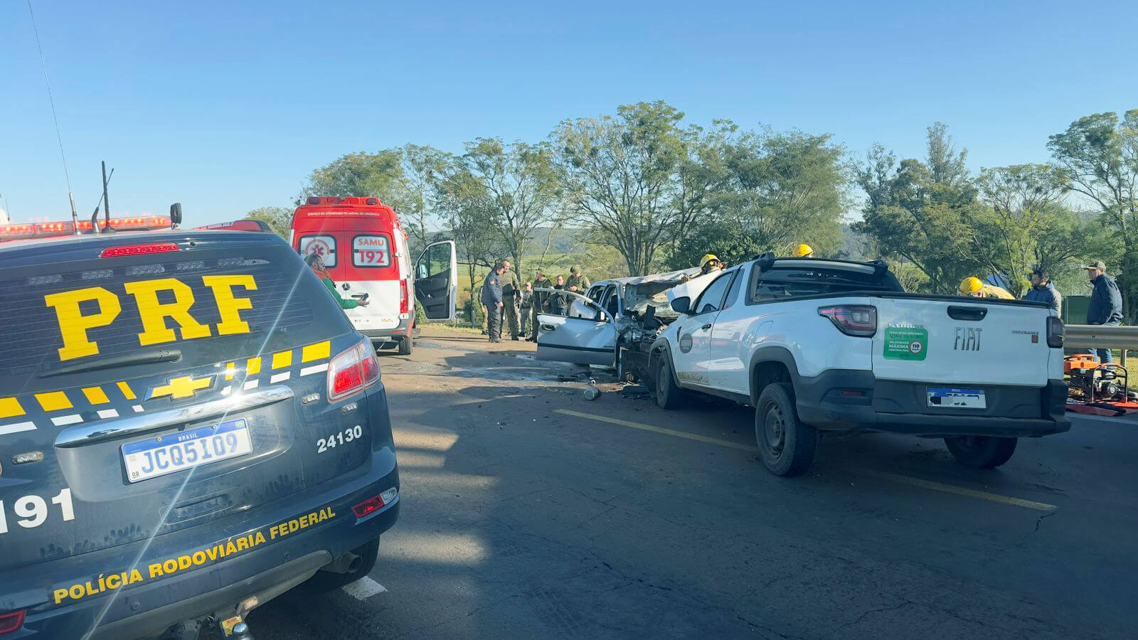 Capa Colisão frontal deixa uma pessoa morta e três feridos na BR-285 em Passo Fundo