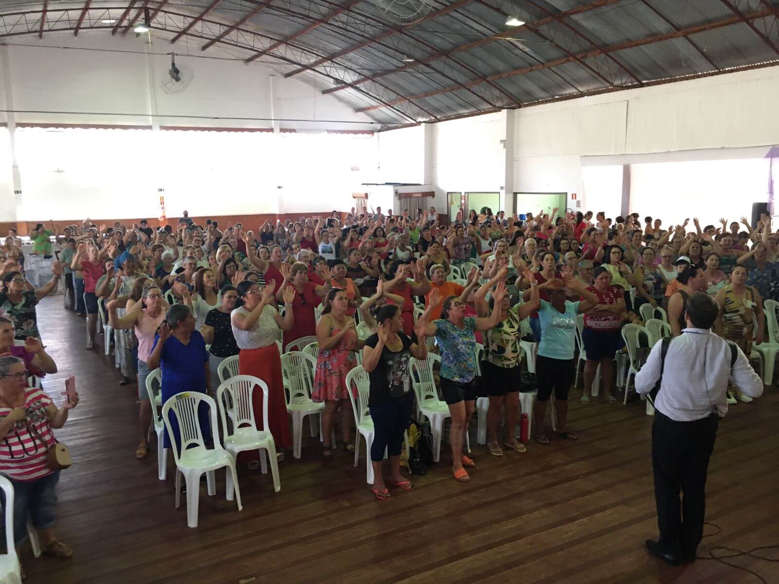 Capa Erval Seco: Dia da Mulher é celebrado com palestra show