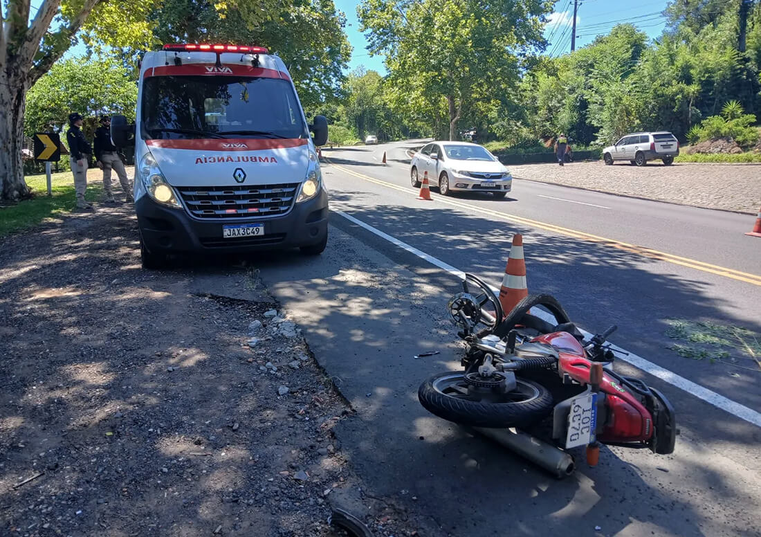 Capa Motociclista morre após grave colisão na BR-116, em Dois Irmãos