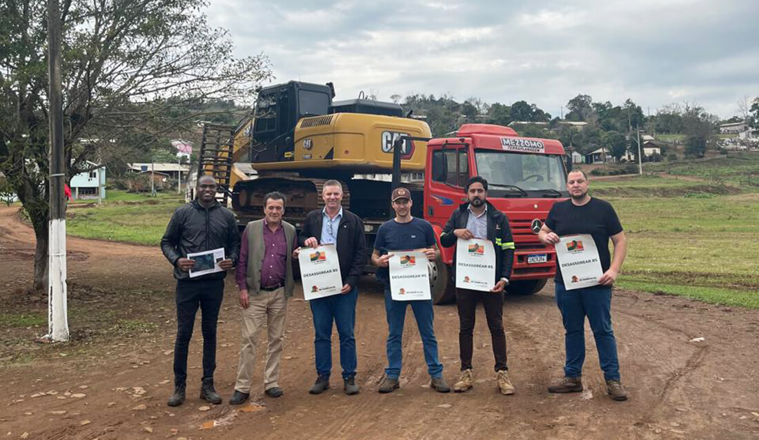Capa Caiçara inicia obras de desassoreamento do Rio Pardo
