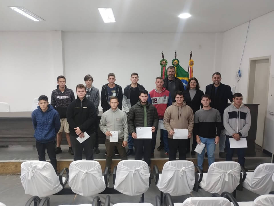 Capa Caiçara realiza solenidade de Compromisso à Bandeira